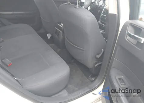 2010 Chrysler 300 Touring z USA, uszkodzony, nr VIN 2C3CA4CD7AH198657